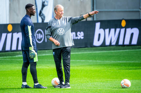 Goalkeeper Ismael Diawara and head coach Åge Hareide