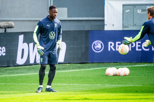 Goalkeeper Ismael Diawara