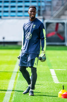 Goalkeeper Ismael Diawara