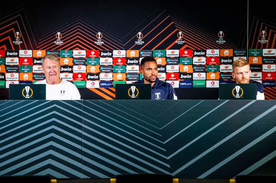 Head coach Åge Hareide, Isaac Kiese Thelin and Anders