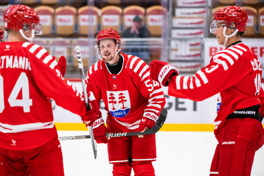 Timrås Jonathan Dahlén jublar