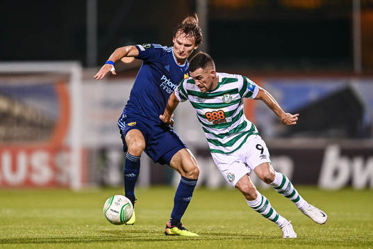 Hjalmar Ekdal of Djurgården and Aaron Greene of Shamrock