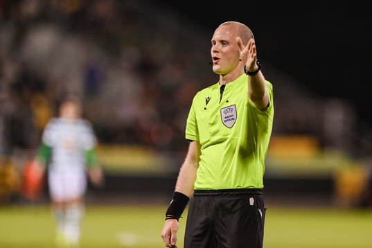 Referee Ivar Orri Kristjansson