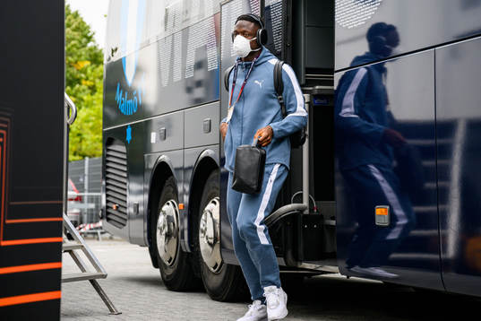 Goalkeeper Ismael Diawara of Malmö FF arrives