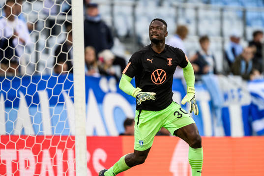goalkeeper Ismael Diawara of Malmö FF