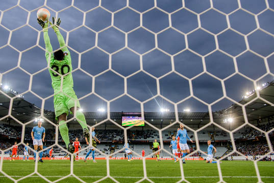 goalkeeper Ismael Diawara of Malmö FF