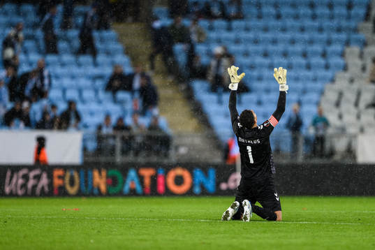 goalkeeper Matheus of Braga celebrates