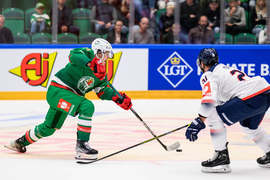 Marco Kasper of Rögle scores 3-0