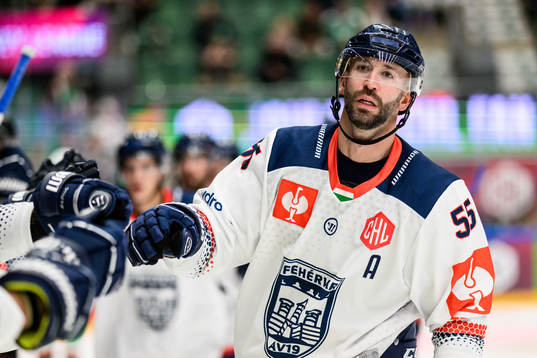Andrew Sarauer of Fehervar celebrates