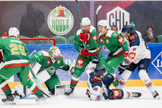Goalkeeper Calle Clang, Michael Kapla and Adam Engström of