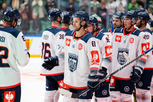 Brett Findlay of Fehervar looks dejected