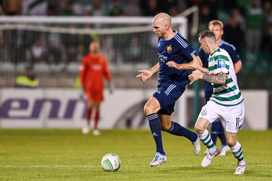 Marcus Danielson of Djurgården and Sean Kavanagh of