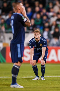 Hampus Finndell of Djurgården reacts towards Victor