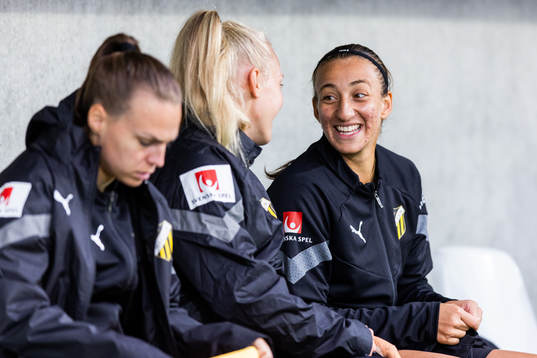 Häckens Rusul Rosa Kafaji på bänken