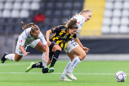Umeås Olivia Holm och Henna-Riikka Honkanen