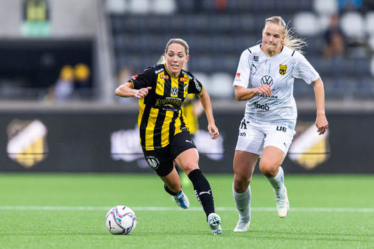 Häckens Elin Rubensson och Umeås Henna-Riikka Honkanen