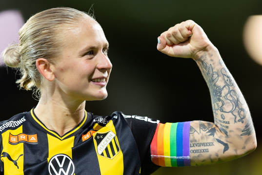Häckens Filippa Curmark jublar