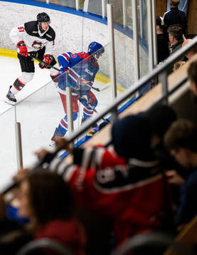 Malmö Redhawks Emil Sylvegård och Oskarshamns Niclas