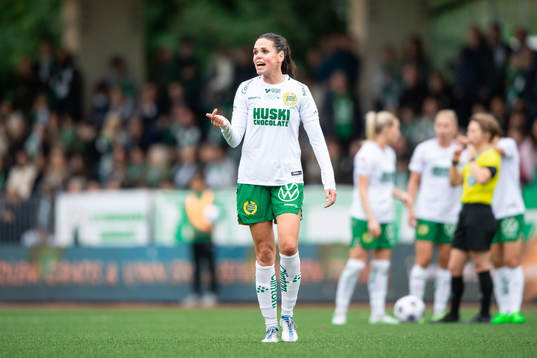 Hammarbys Simone Boye Sørensen reagerar