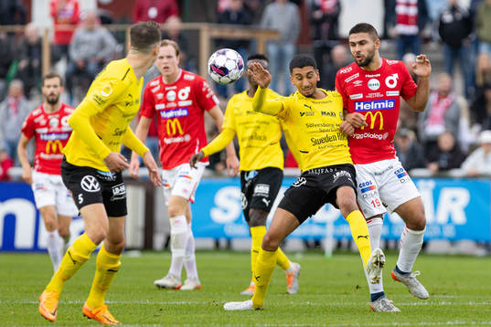 Mjällbys Amir Al-Ammari och Degerfors Omar Faraj