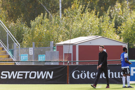 Örebros tränare Christian Järdler deppar