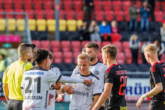 Örebros David Seger deppar