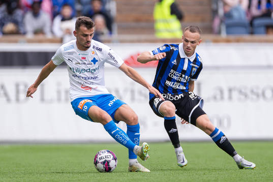 Värnamos Ajdin Zeljkovic och Sirius Aron Bjarnason