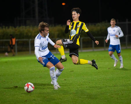 IFK Hässleholms  Meraj Haidari i matchen i DM mellan IFK