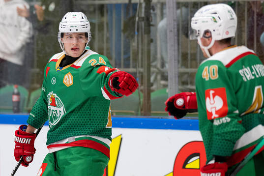 Marco Kasper and Oskar Stål Lyrenäs of Rögle celebrate