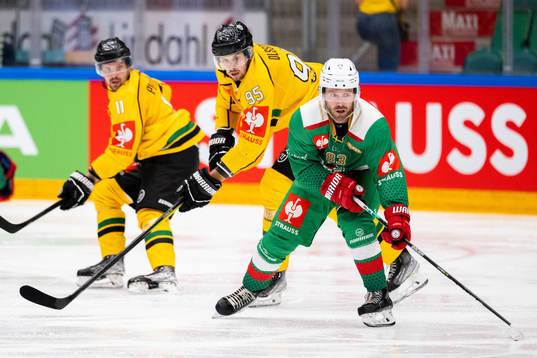 Riley Sheen of Rögle and Hampus Olsson of Katowice