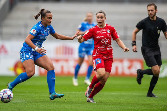 Kalmars Elma Smajic och Örebros Heidi Kollanen