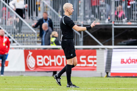 Domare Adam Ladebäck