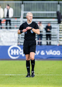 Domare Adam Ladebäck