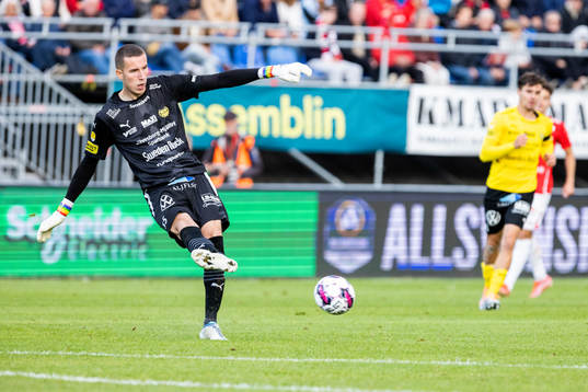 Mjällbys målvakt Samuel Brolin