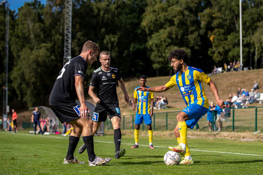 Astrios Charlie Dagård och Eskilsminnes Ahmad El Khalayli