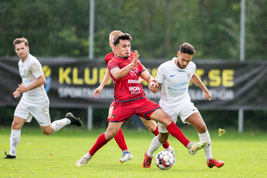 Arianas Arfanullah Habibi och Balkans Lucas Hallberg Wotango