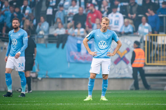 Malmö FFs Oscar Lewicki deppar