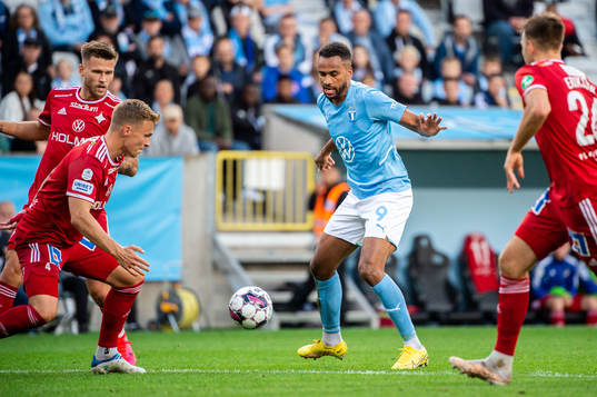 Malmö FFs Isaac Kiese Thelin och IFK Norrköpings Marco