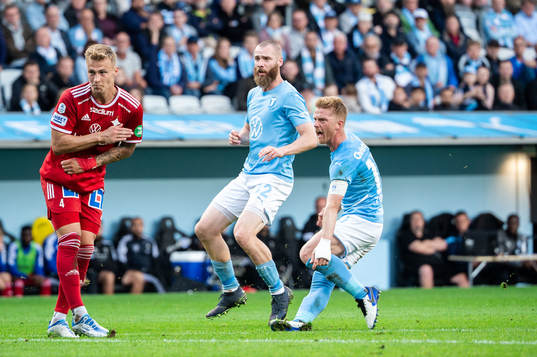Malmö FFs Anders Christiansen har ont