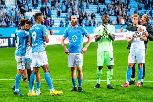 Malmö FFs Jo Inge Berget och målvakt Ismael Diawara