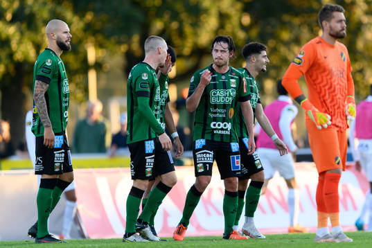 Varbergs Robin Tranberg jublar