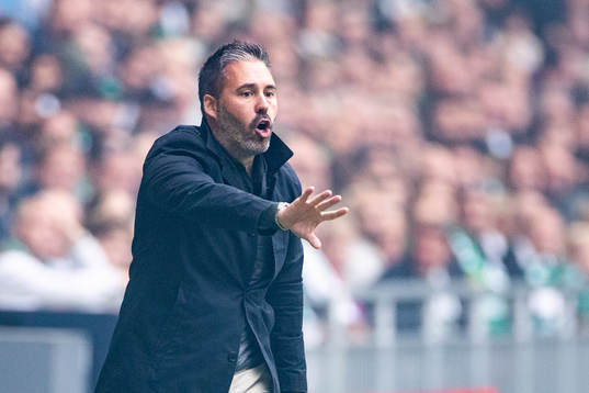 Hammarbys tränare Marti Cifuentes reagerar