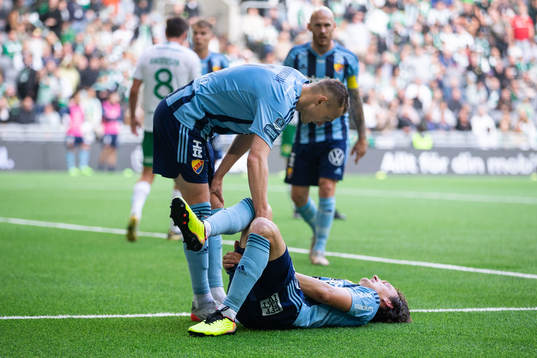 Djurgårdens Hjalmar Ekdal har ont