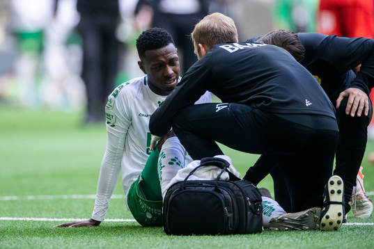 Hammarbys Shaquille Pinas har ont