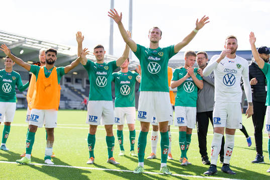 Jönköpings Södras spelare jublar