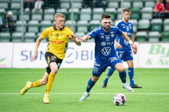 Elfsborgs Alexander Bernhardsson och GIF Sundsvalls Peter