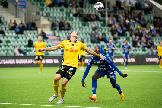 Elfsborgs Oscar Aga och Sundsvalls Ronaldo Damus