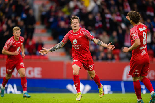 Frederik Lindbøg Børsting of Brann celebrates