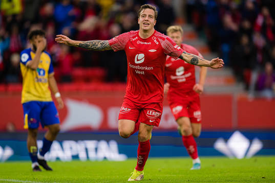 Frederik Lindbøg Børsting of Brann celebrates