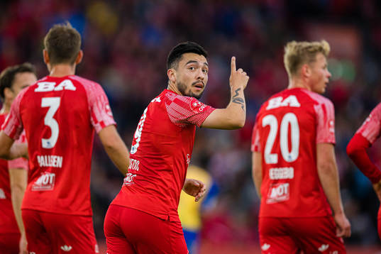 Niklas Fernando Nygaard Castro of Brann celebrates